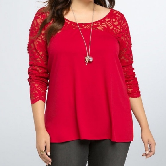 torrid Tops - 💋Torrid Long Sleeve Lace Top